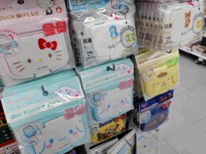 ダイソーの消臭袋以外のおすすめ商品①出産準備品　ウェットシート